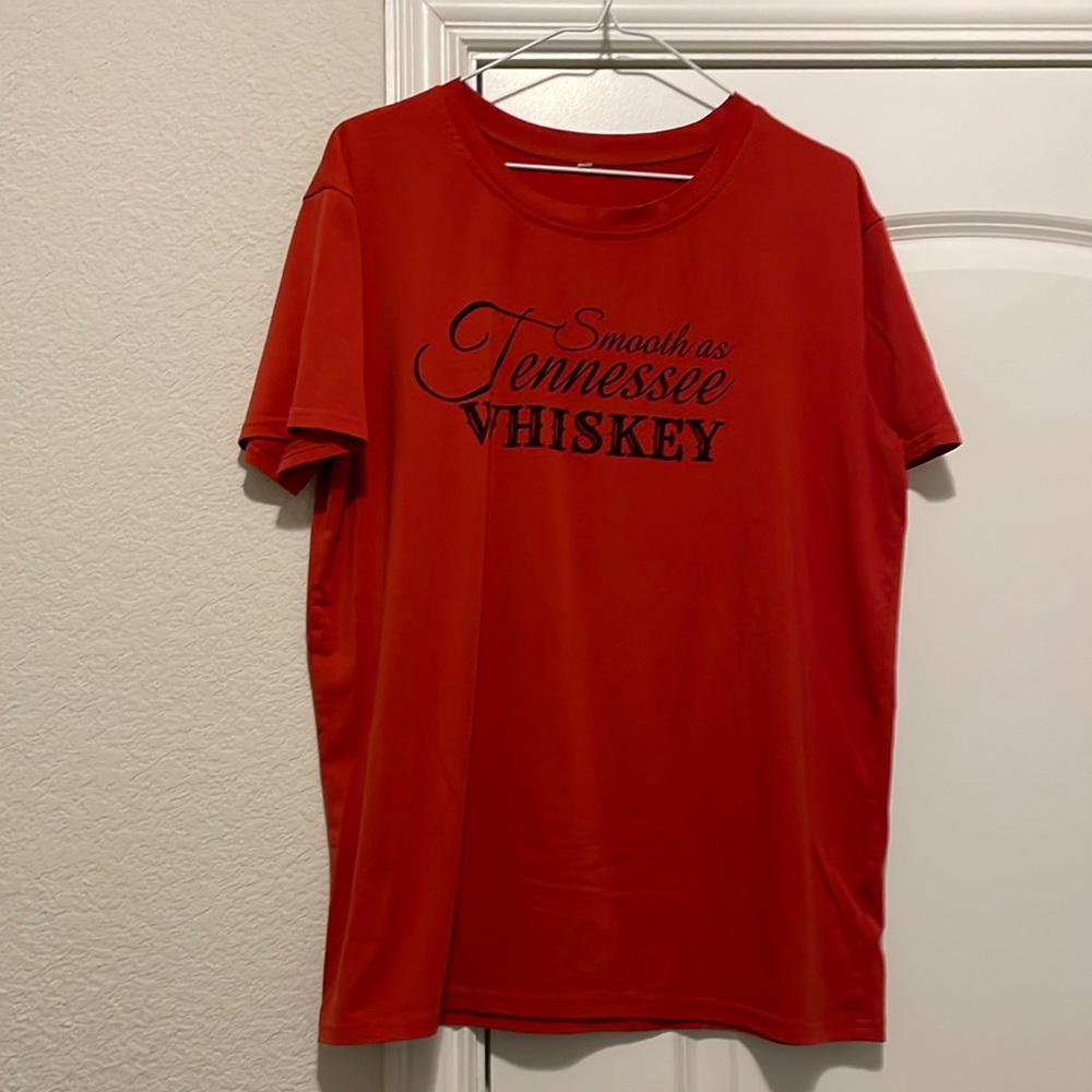 Rust colored tee